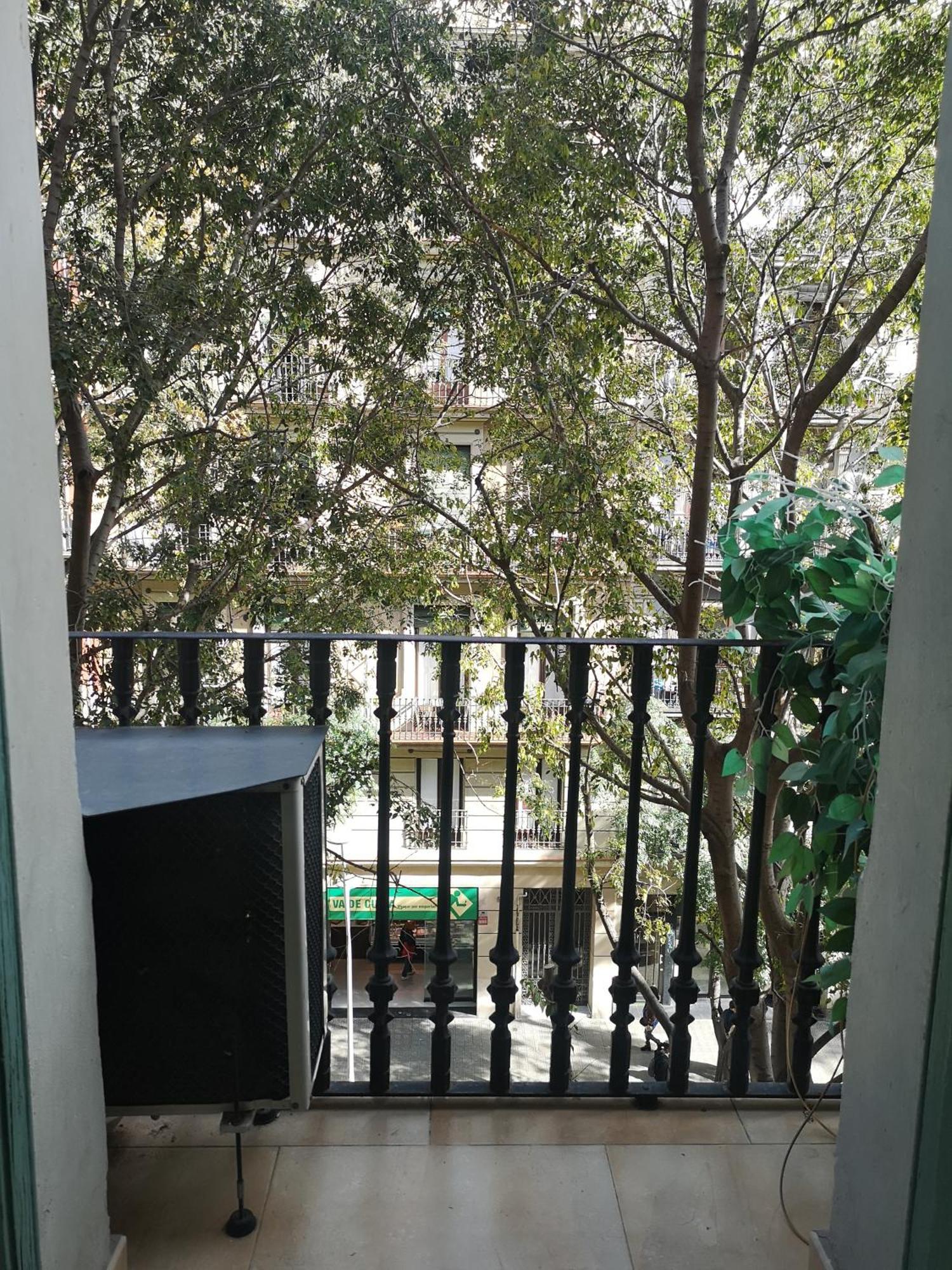 Aparteasy - Family Sant Antoni Apt. Barcelona Luaran gambar