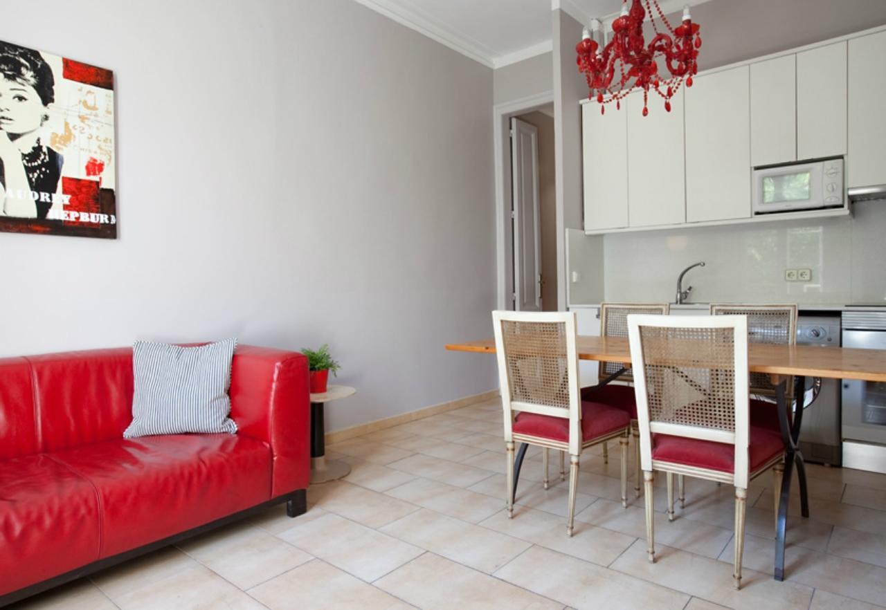Aparteasy - Family Sant Antoni Apt. Barcelona Luaran gambar